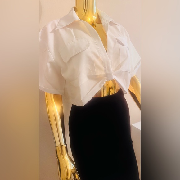 Micas Trendy White Crop Shirt Button-Up Collared Short Sleeve, NWT - Picture 4 of 10